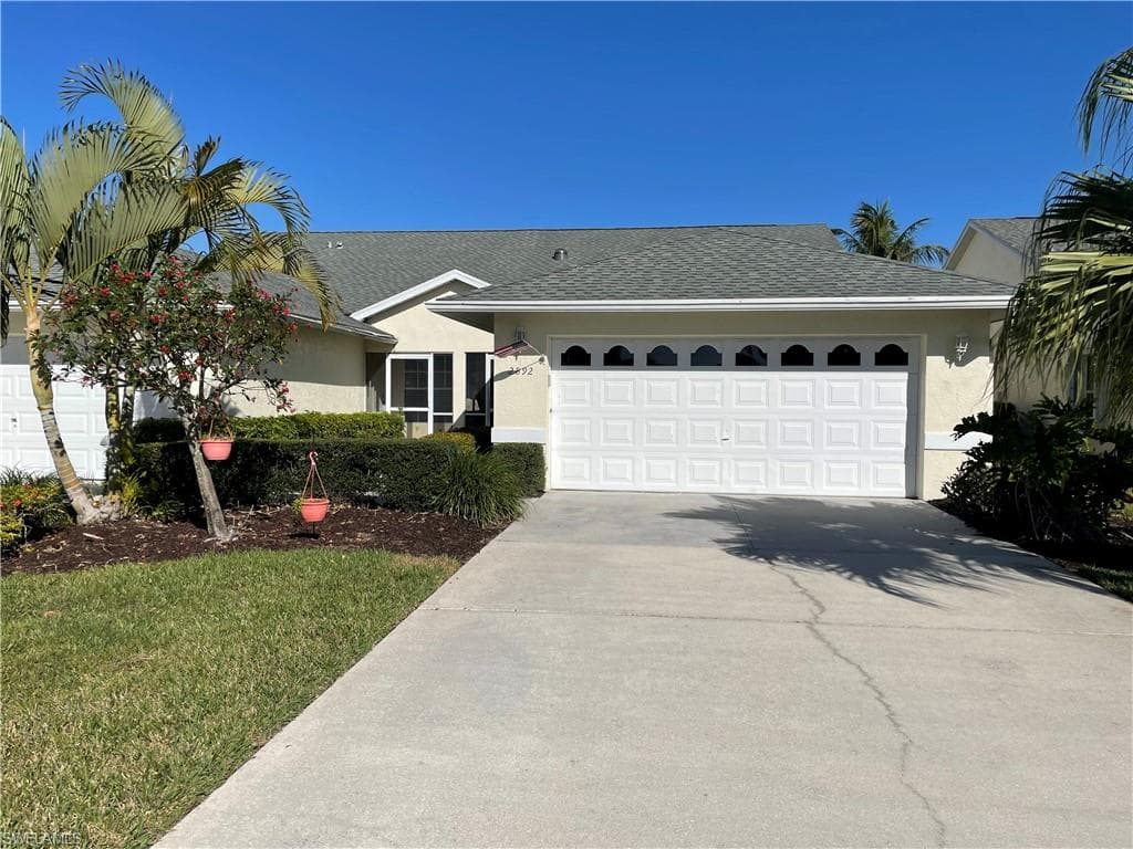 2892 Crown Pointe BLVD W 11-2 NAPLES, FL 34112