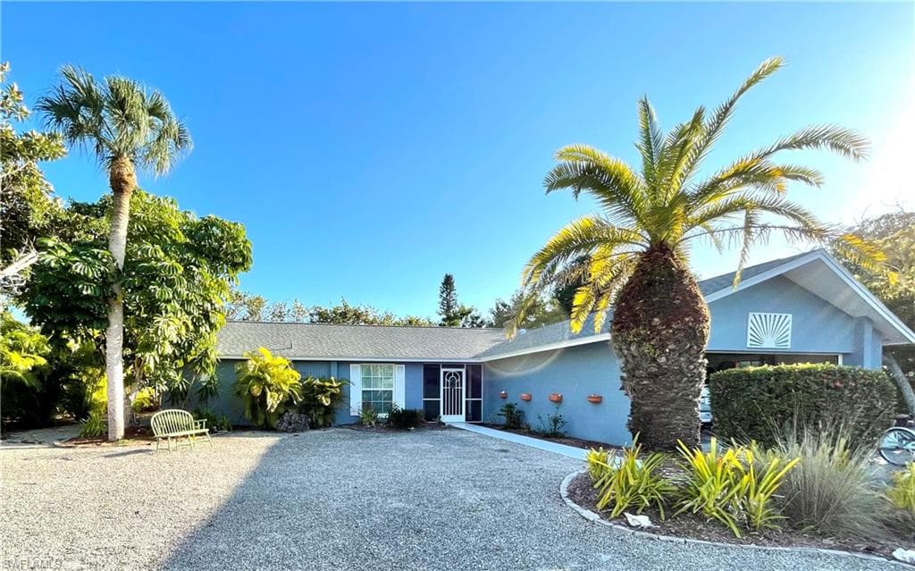 430 Lake Murex CIR SANIBEL, FL 33957