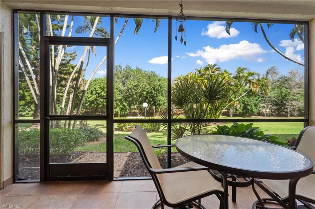 8430 Charter Club CIR 4 FORT MYERS, FL 33919