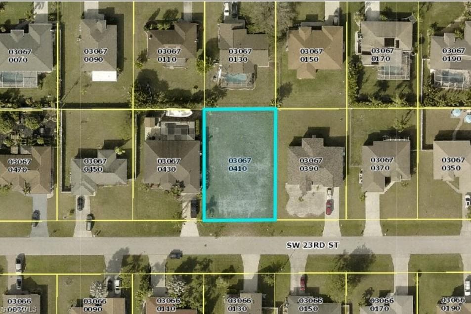 619 SW 23rd ST CAPE CORAL, FL 33991
