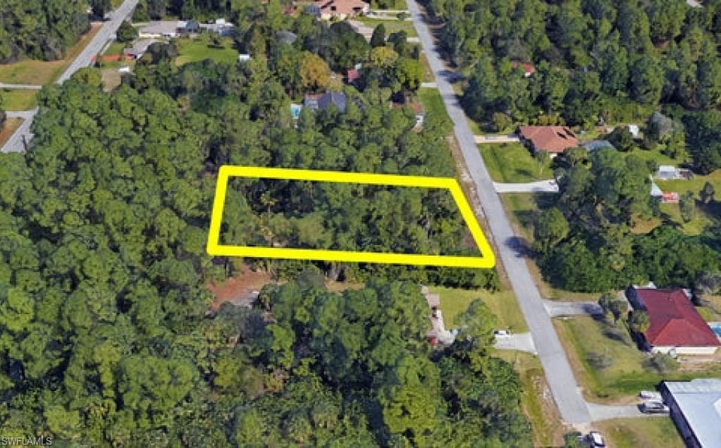 405 5th AVE LEHIGH ACRES, FL 33972