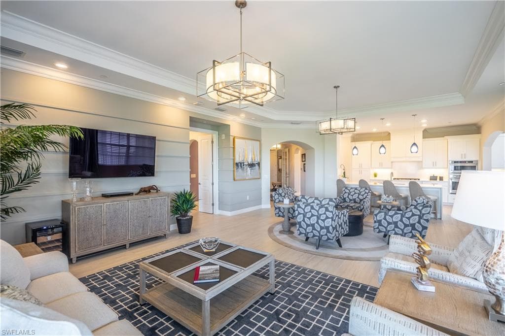 16379 Viansa WAY 301 NAPLES, FL 34110