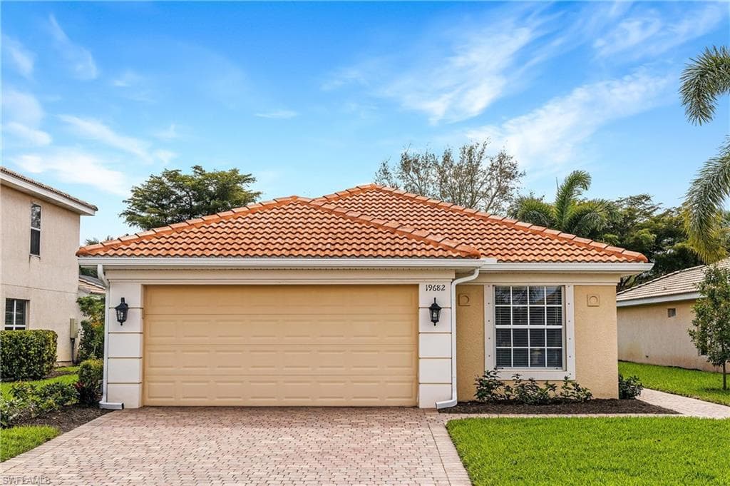 19682 Villa Rosa LOOP ESTERO, FL 33967