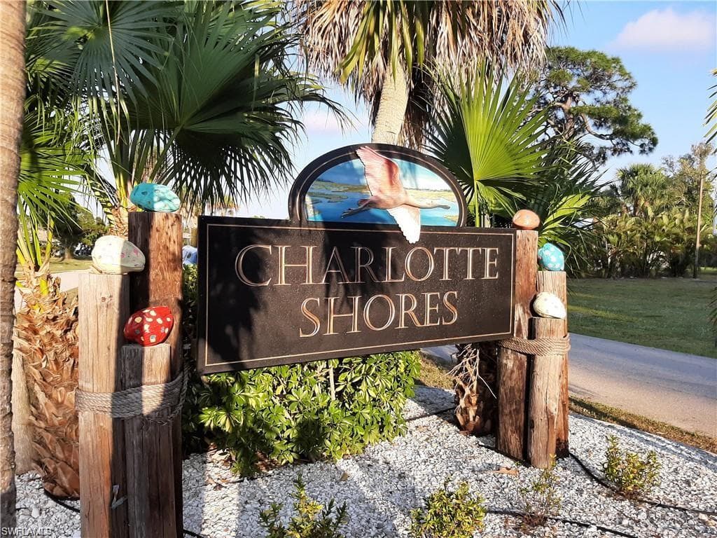 5210 Genesee PKY BOKEELIA, FL 33922