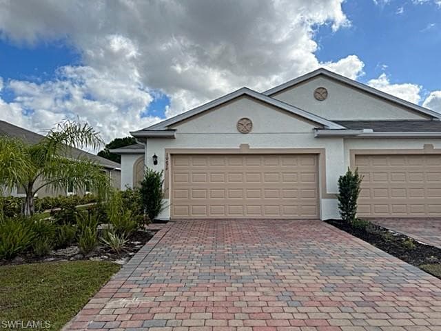 10676 Crossback LN LEHIGH ACRES, FL 33936