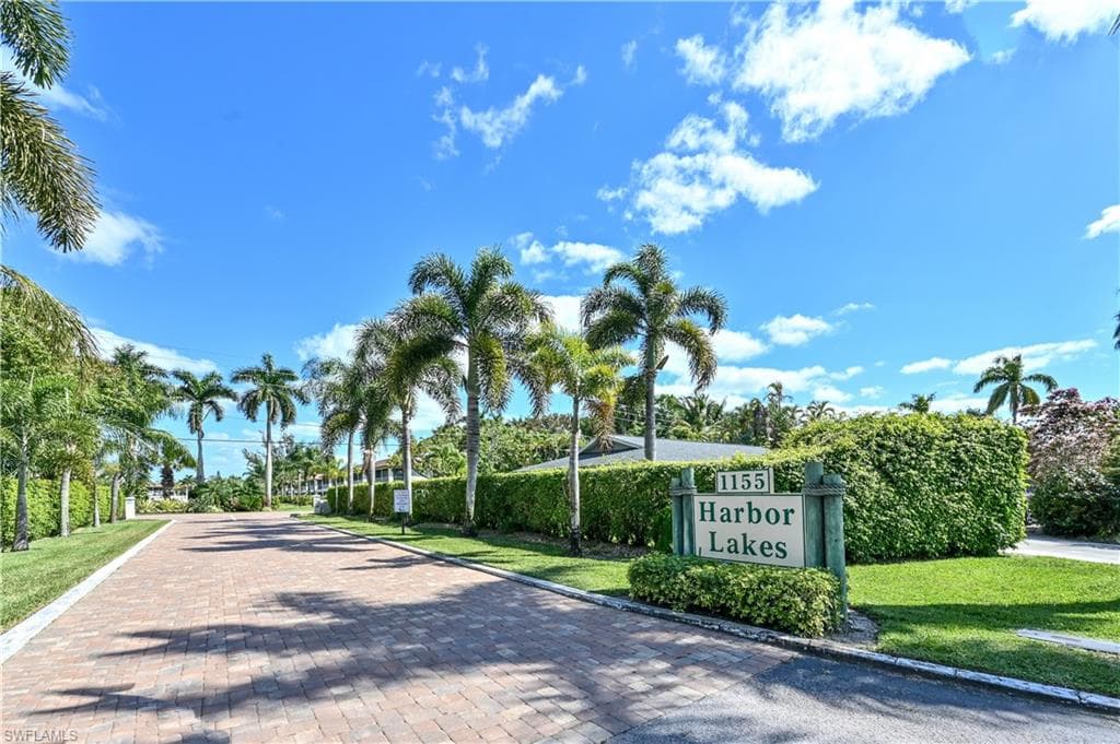 1155 Sandpiper ST D8 NAPLES, FL 34102