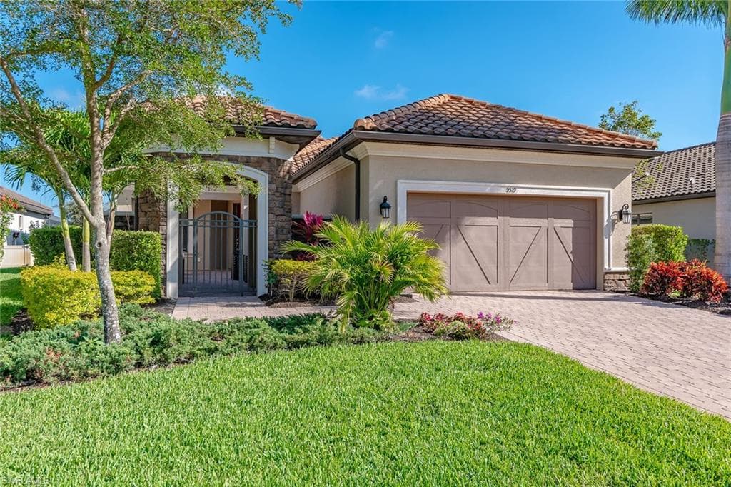 9519 Campanile CIR NAPLES, FL 34114