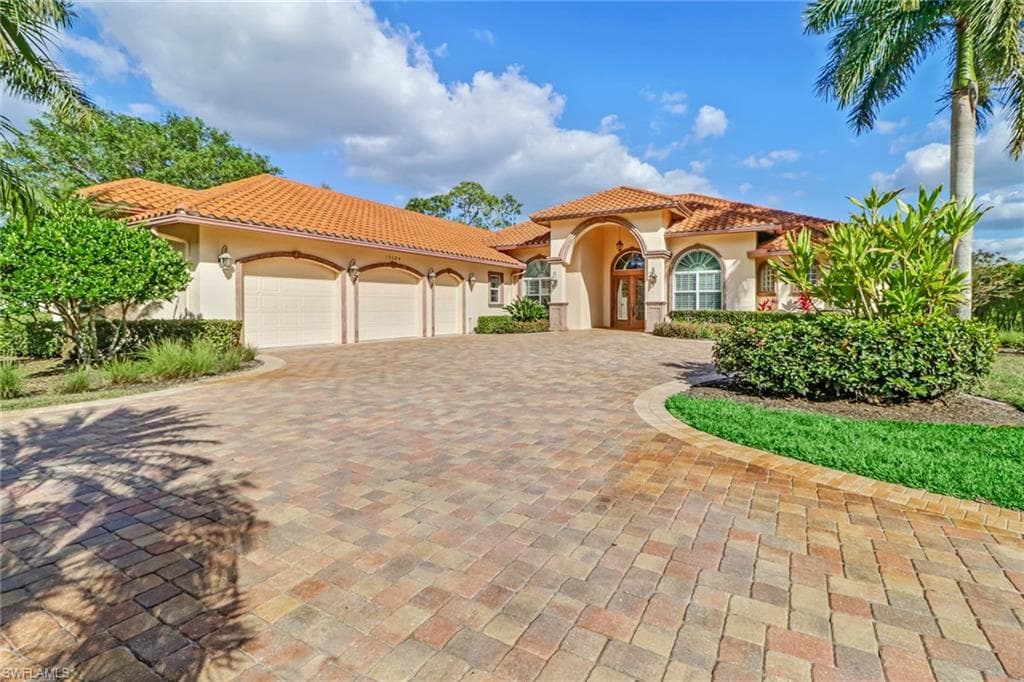 13124 Pond Apple DR W NAPLES, FL 34119
