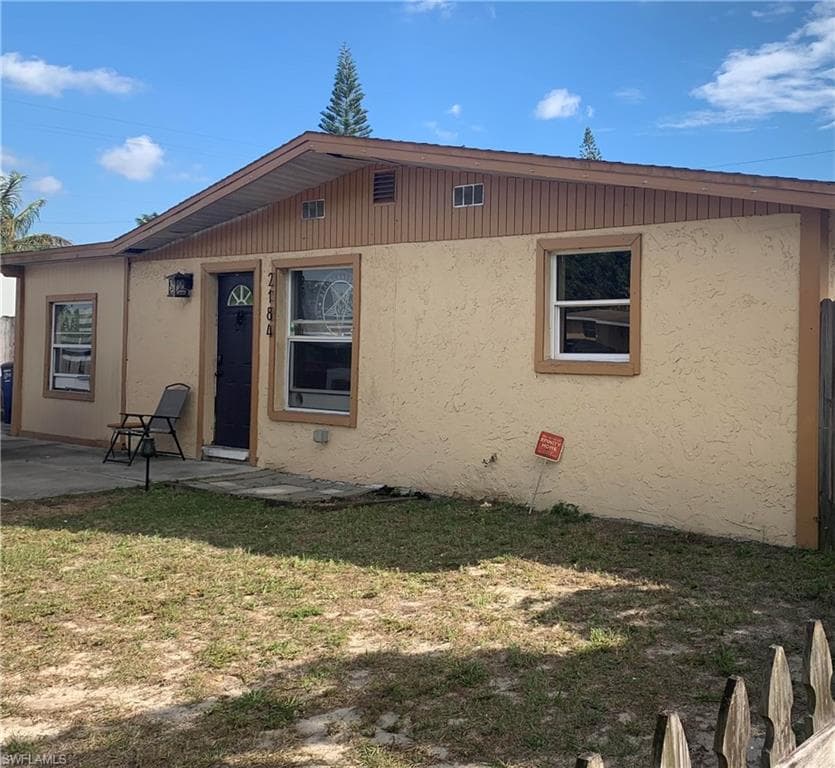 2184 Coronet ST FORT MYERS, FL 33907