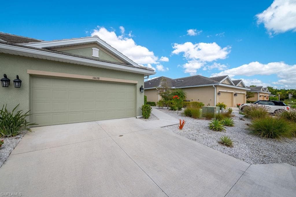 14628 Abaco Lakes DR FORT MYERS, FL 33908