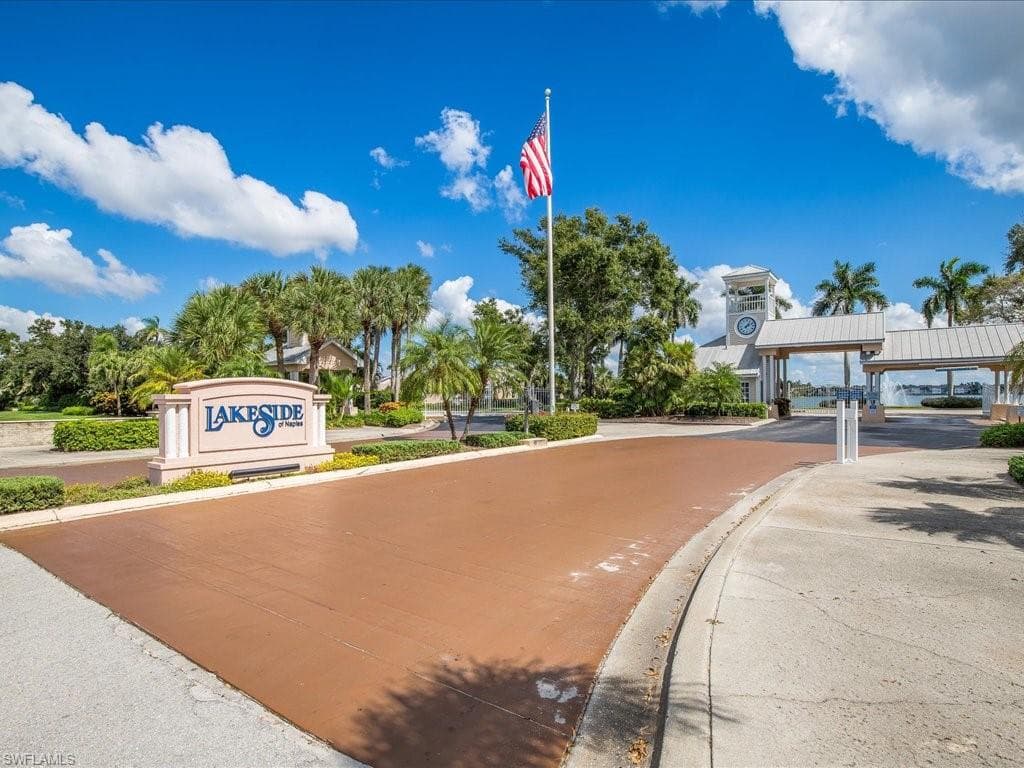 2860 Citrus Lake DR R-102 NAPLES, FL 34109