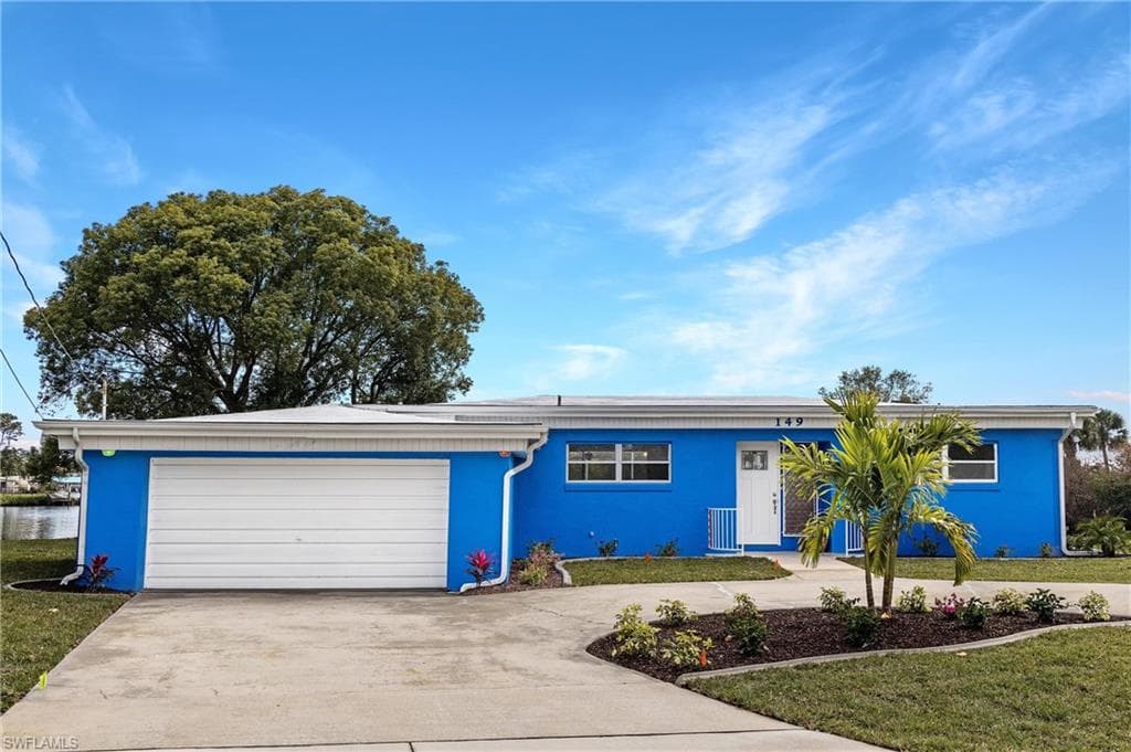 149 Francis DR NE 149 PORT CHARLOTTE, FL 33952