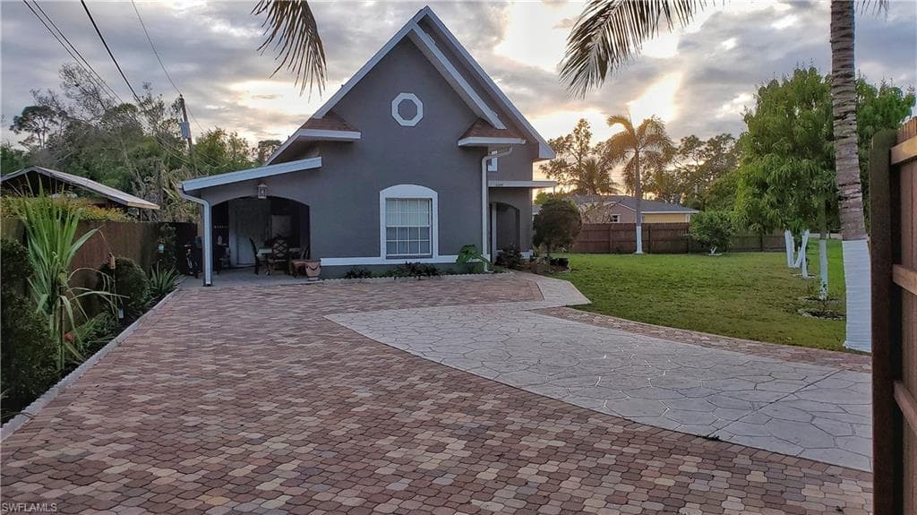 5248 Confederate DR NAPLES, FL 34113