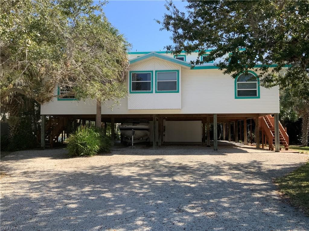 21697/699 Indian Bayou DR FORT MYERS BEACH, FL 33931
