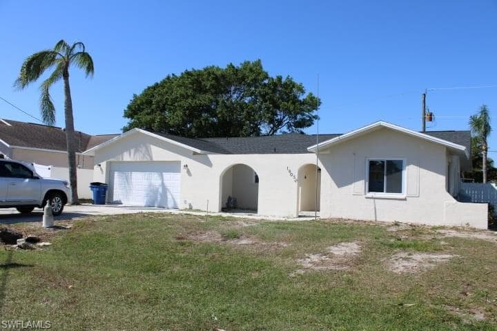 18052 Doral DR FORT MYERS, FL 33967