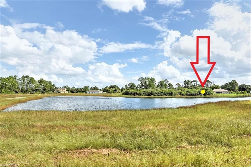 326 Selkirk AVE LEHIGH ACRES, FL 33974