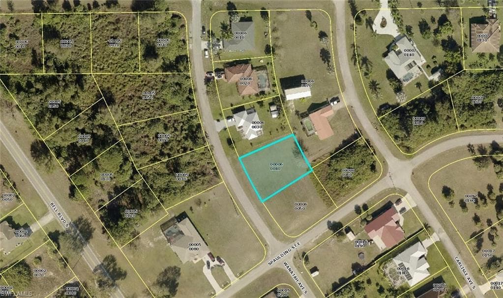 135 Wanatah AVE LEHIGH ACRES, FL 33974