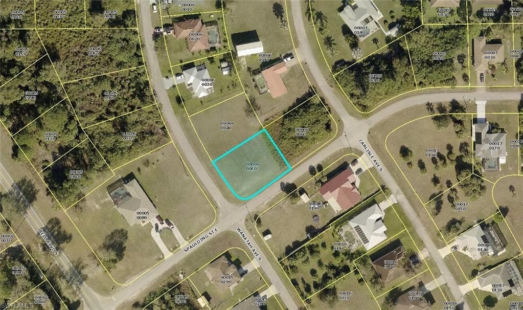 137 Wanatah AVE LEHIGH ACRES, FL 33974
