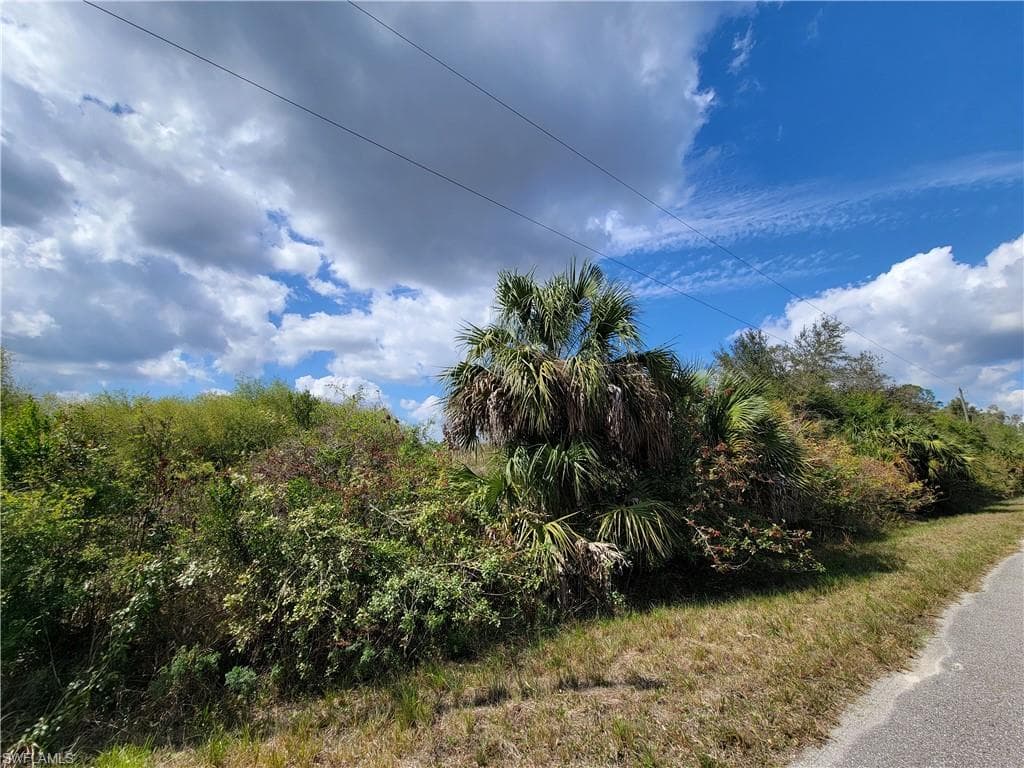 1413 Magnolia AVE LEHIGH ACRES, FL 33972