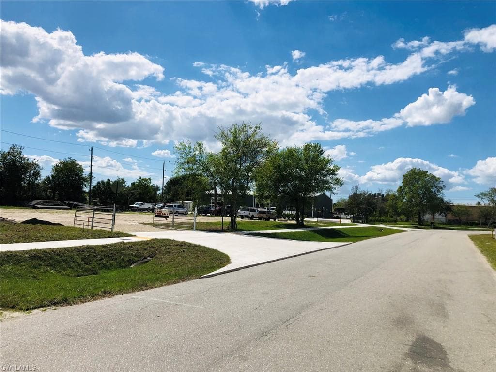 8970-8980 High Cotton LN FORT MYERS, FL 33905
