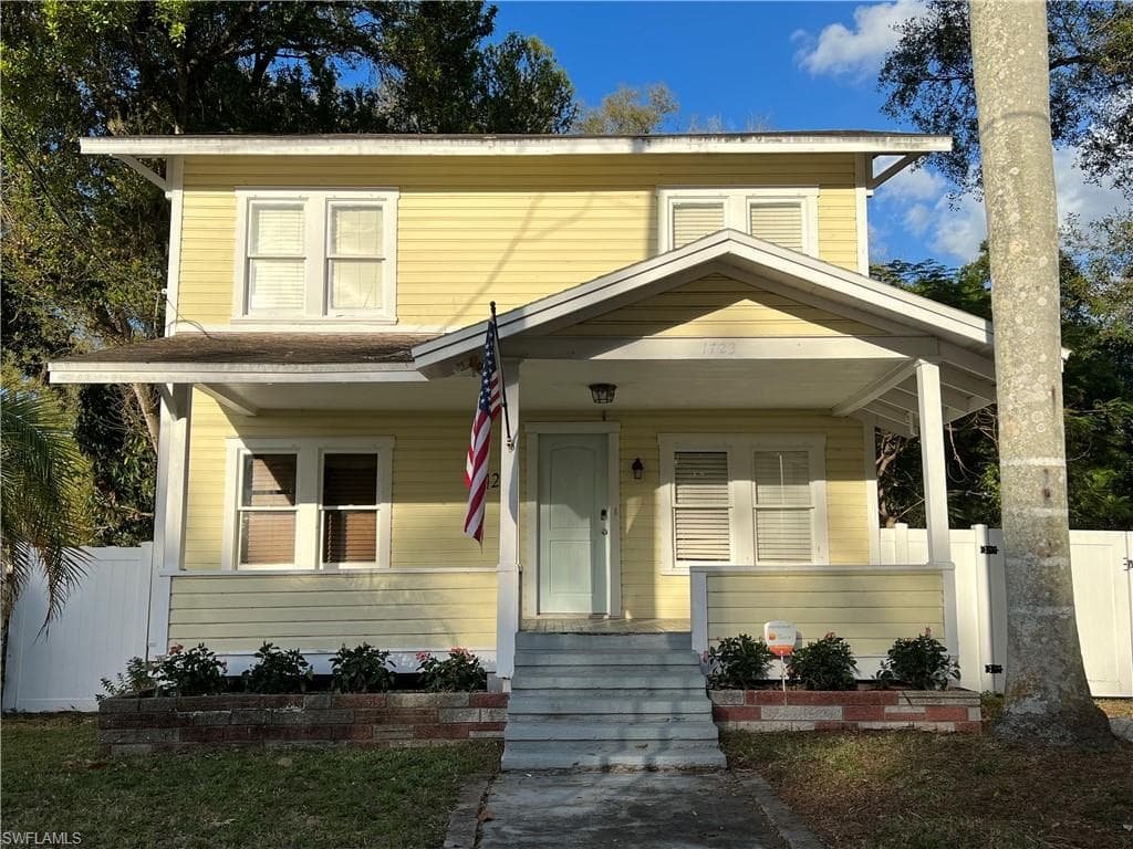 1723 Hough ST FORT MYERS, FL 33901