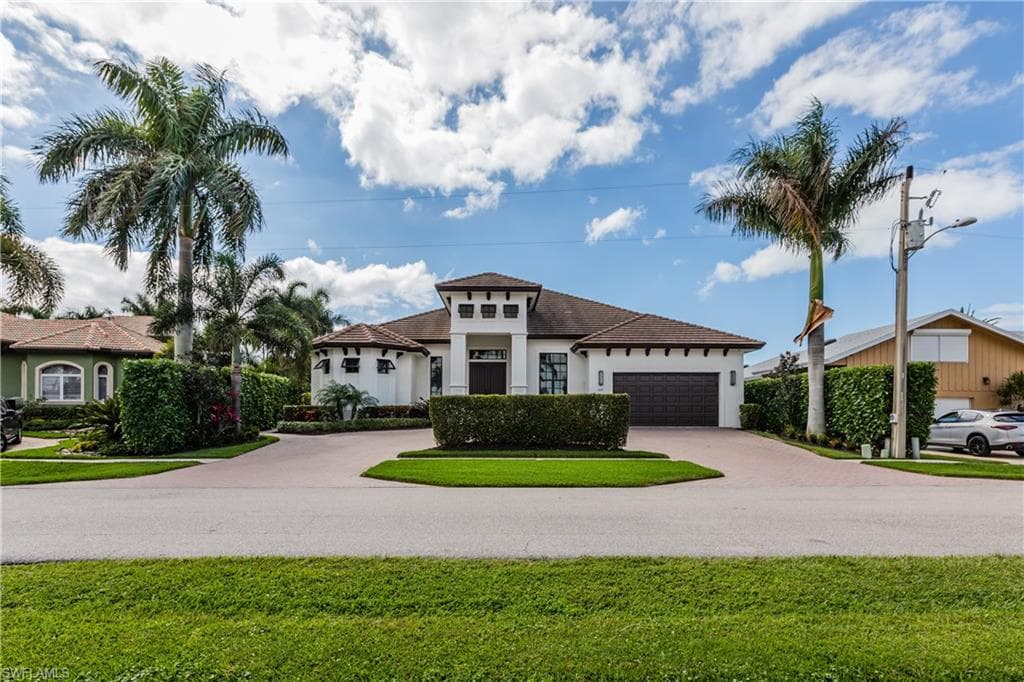 845 Magnolia CT MARCO ISLAND, FL 34145