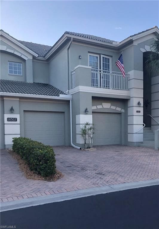 9065 Whimbrel Watch LN 202 NAPLES, FL 34109