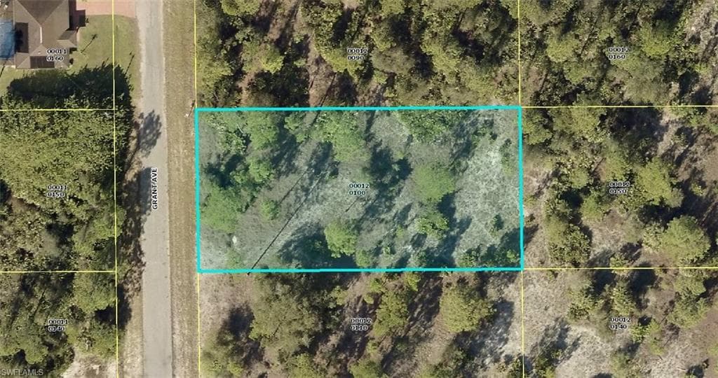404 Grant AVE LEHIGH ACRES, FL 33972