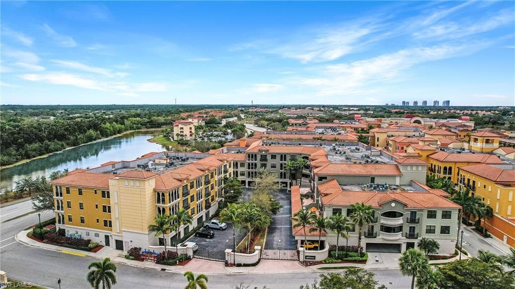 8001 Via Monte Carlo WAY 1305 ESTERO, FL 33928