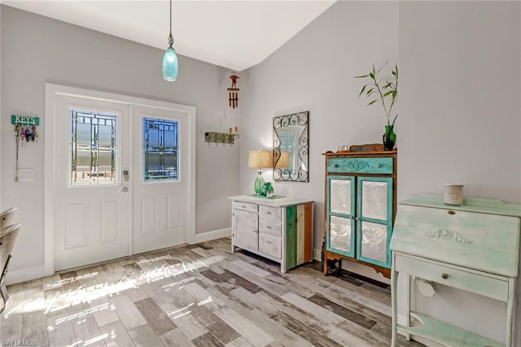 27630 Roslin DR BONITA SPRINGS, FL 34135