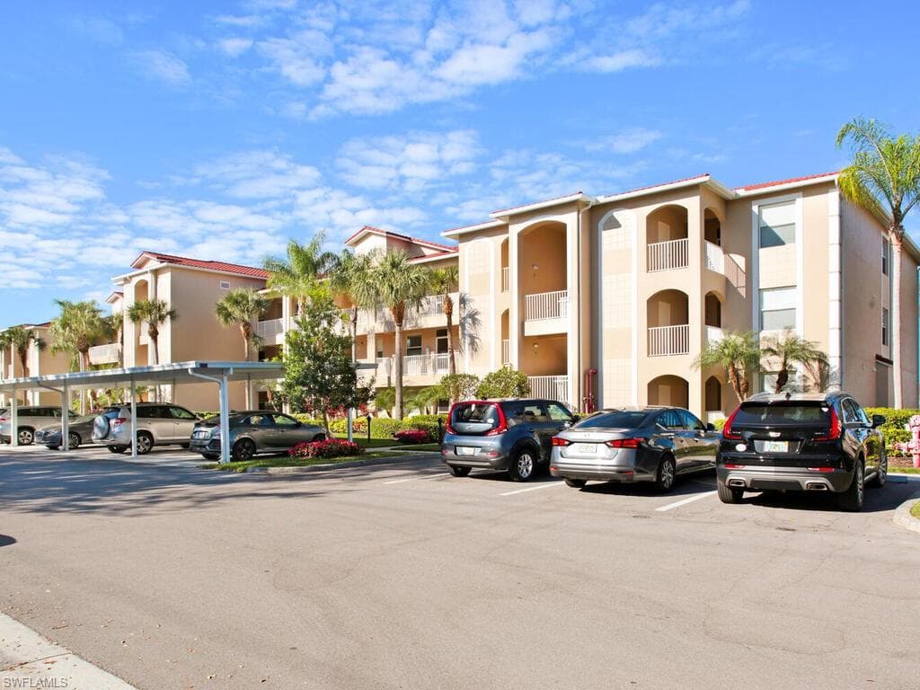 2740 Cypress Trace CIR 2712 NAPLES, FL 34119