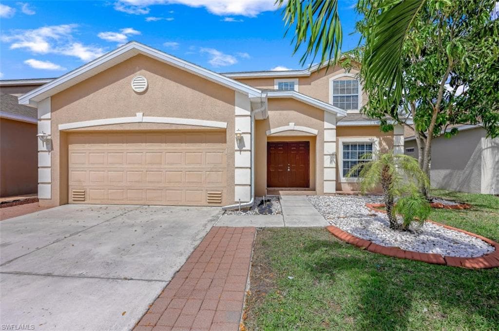 8888 Falcon Pointe LOOP FORT MYERS, FL 33912
