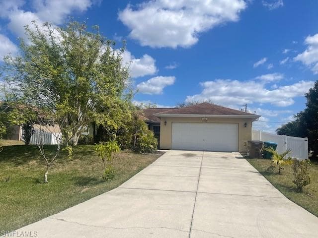 1305 NE 4th PL CAPE CORAL, FL 33909