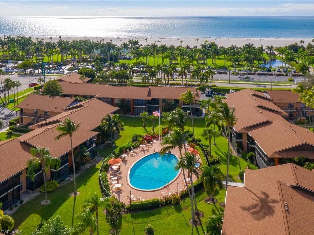 56 Greenbrier ST 2-107 MARCO ISLAND, FL 34145