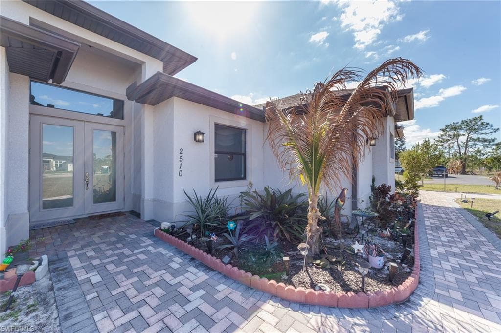 2510 43rd AVE NE NAPLES, FL 34120