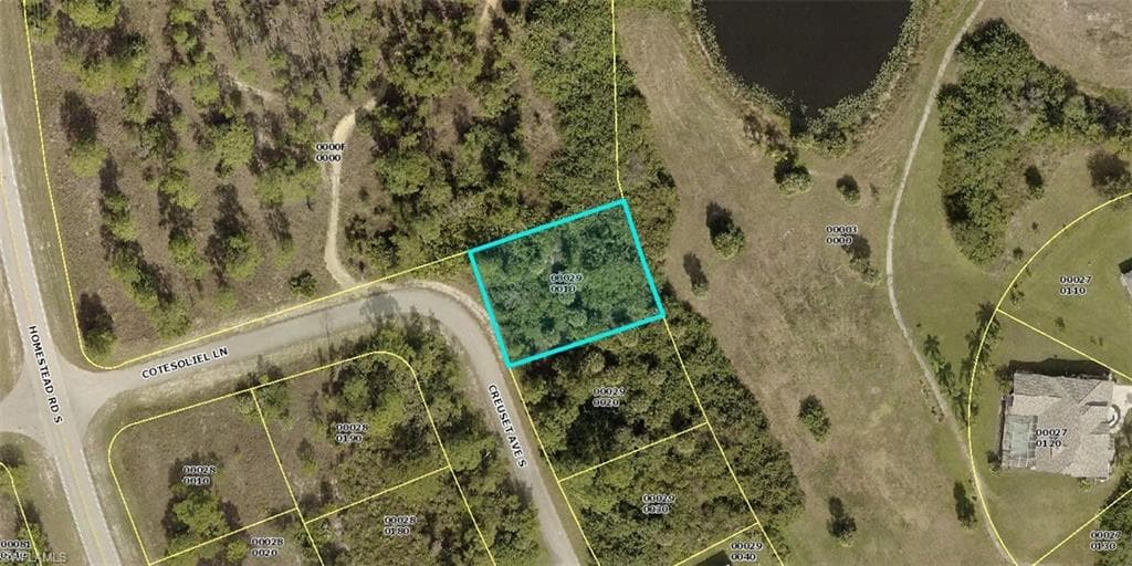 617 / 619 Creuset AVE S LEHIGH ACRES, FL 33974