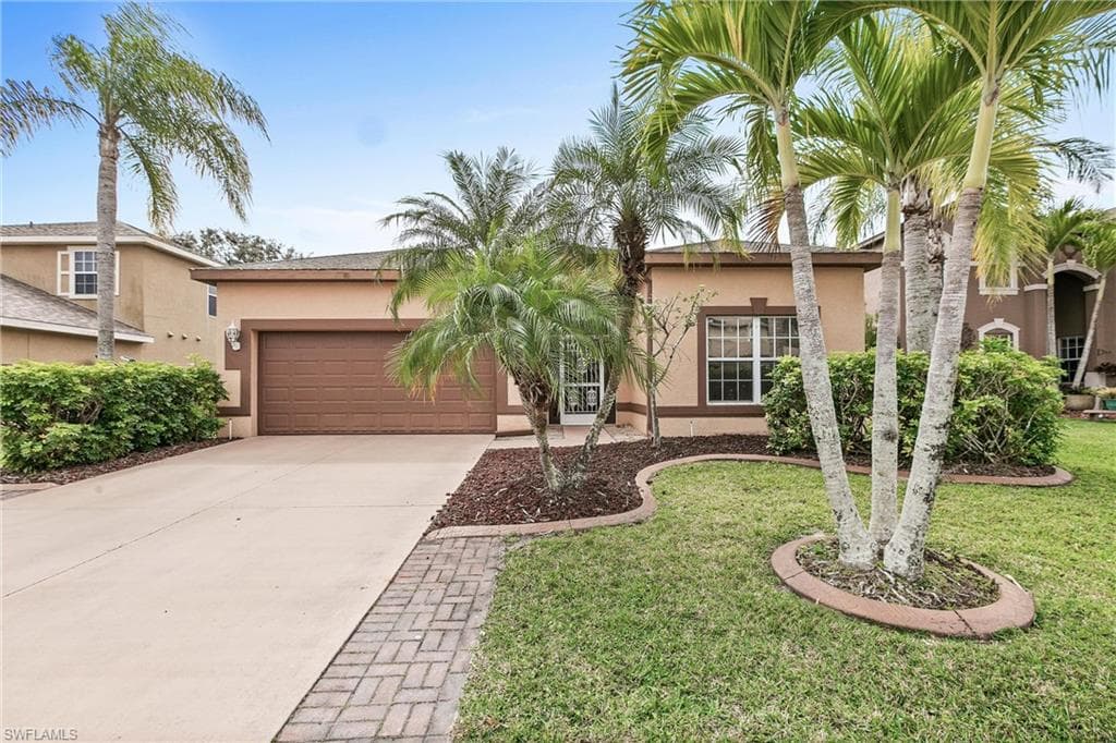 11404 Lake Cypress LOOP FORT MYERS, FL 33913
