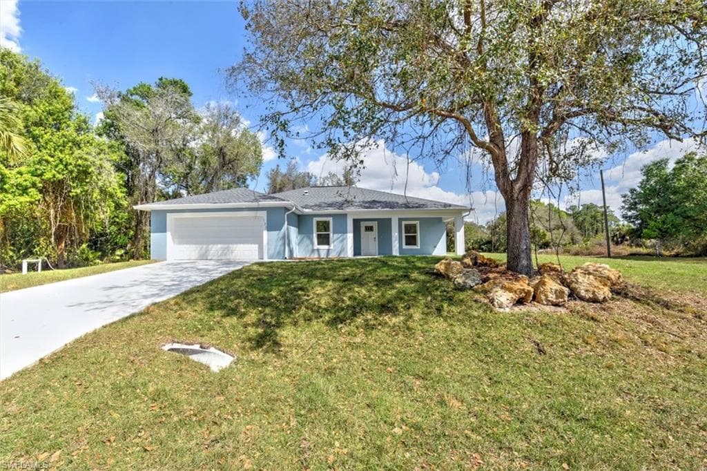 133 Corry AVE S LEHIGH ACRES, FL 33974
