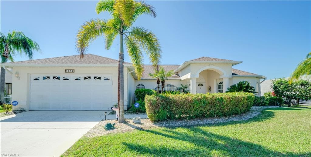 1842 SE 5th ST CAPE CORAL, FL 33990