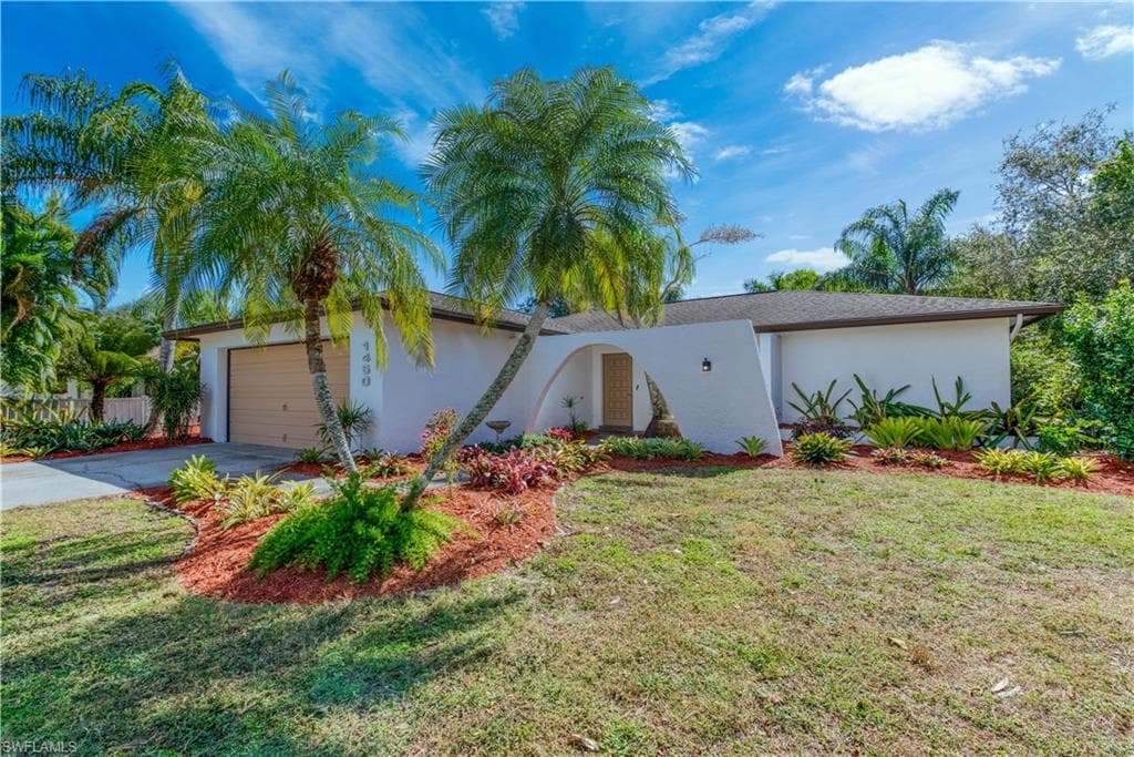 1450 Medoc LN FORT MYERS, FL 33919