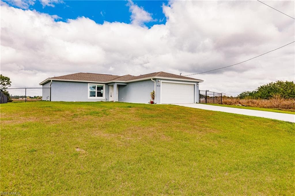 9033 Lamkin CIR LABELLE, FL 33935