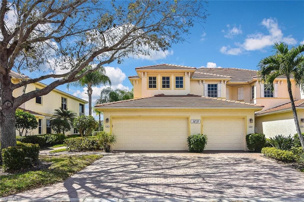 3031 Meandering WAY 101 FORT MYERS, FL 33905