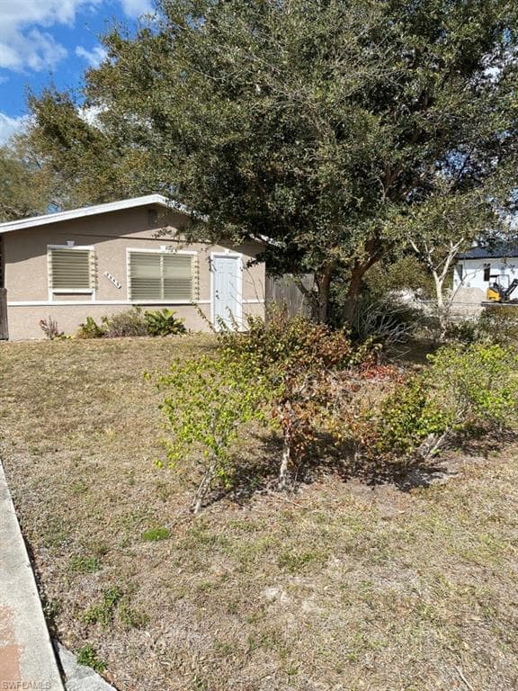 2685 Van Buren AVE NAPLES, FL 34112