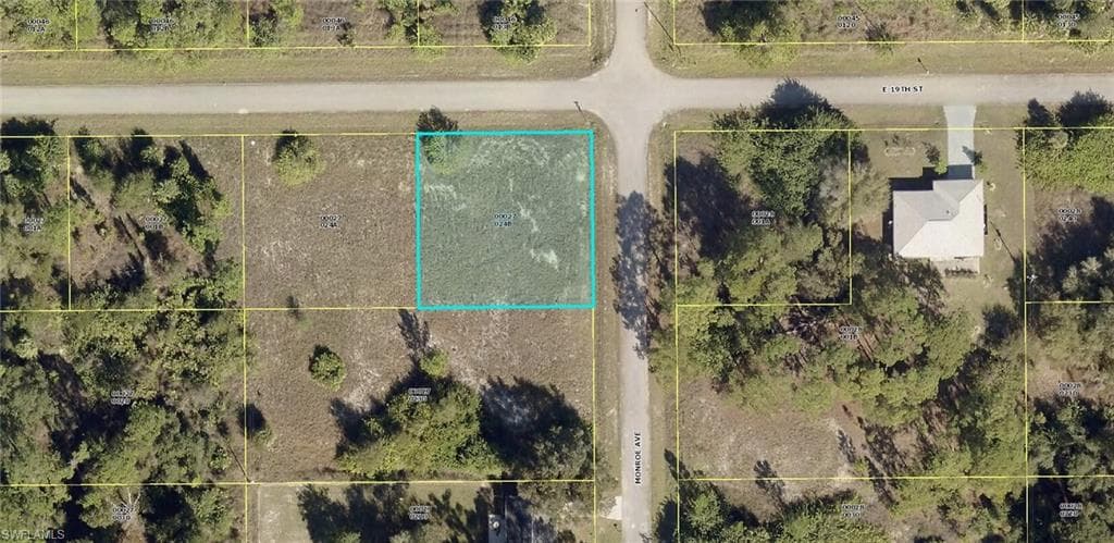 3706 E 19th ST LEHIGH ACRES, FL 33972