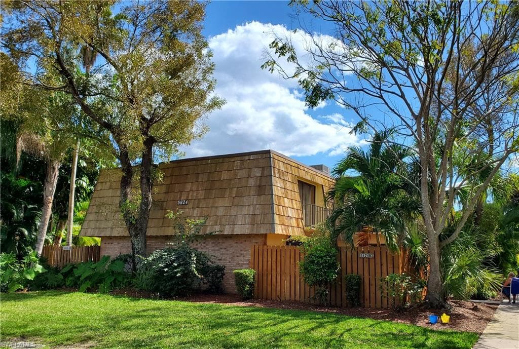 5624 Malt DR 3 FORT MYERS, FL 33907