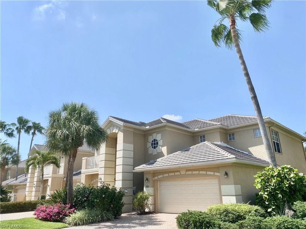 9540 Cypress Hammock CIR 102 ESTERO, FL 34135
