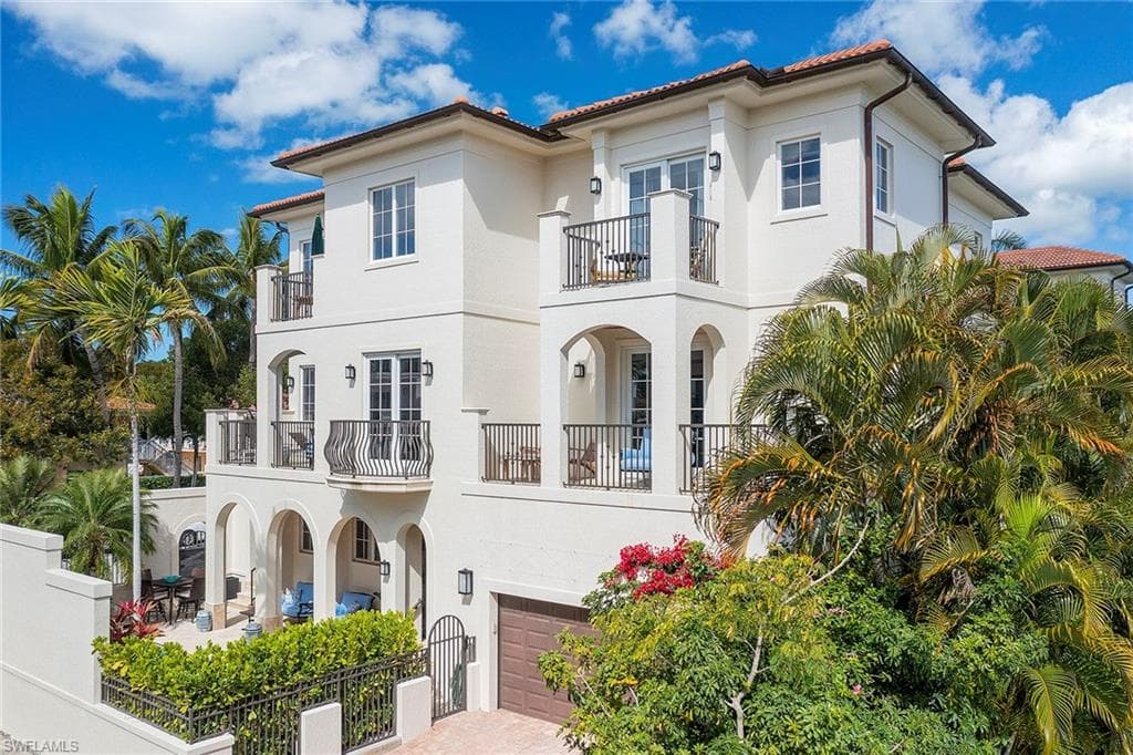 433 5th ST S C NAPLES, FL 34102