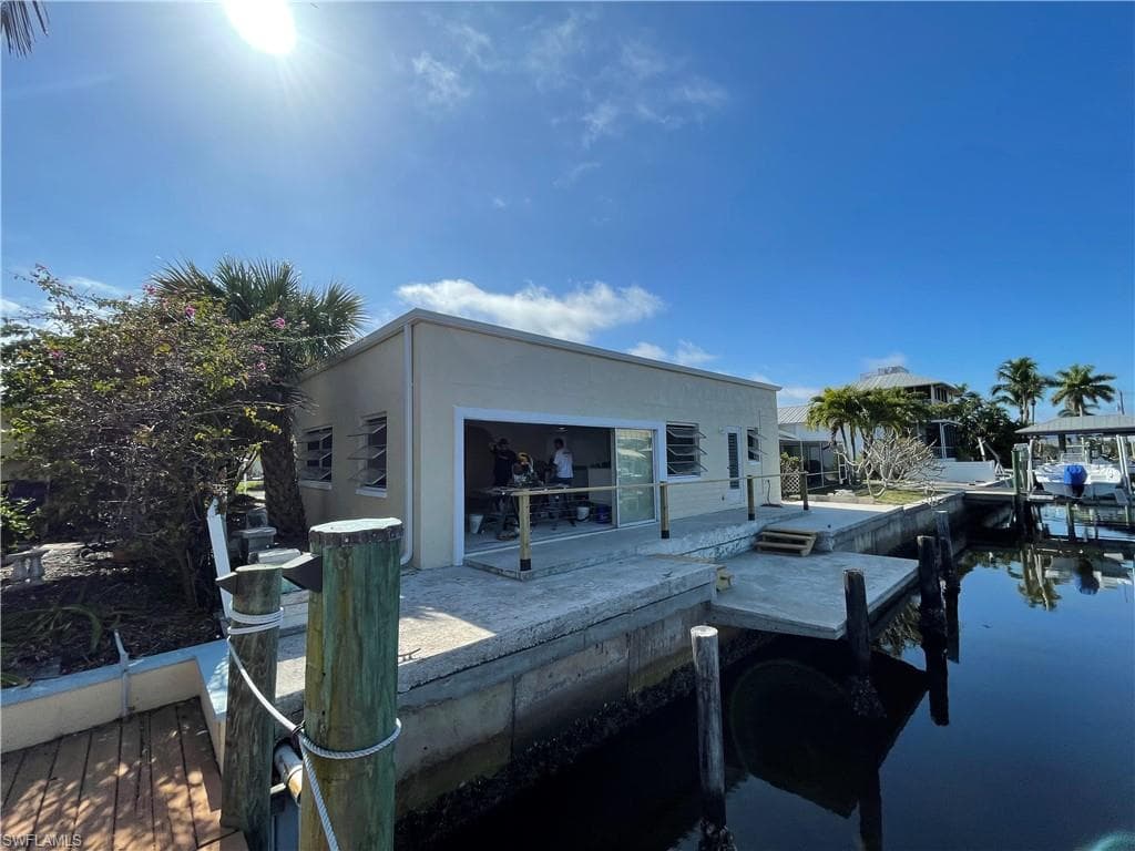 2752 Geary ST MATLACHA, FL 33993