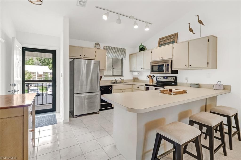13090 White Marsh LN 201 FORT MYERS, FL 33912