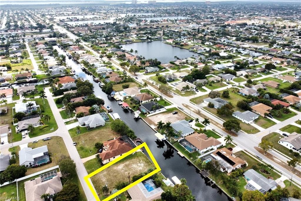 4402 SW 3rd AVE CAPE CORAL, FL 33914
